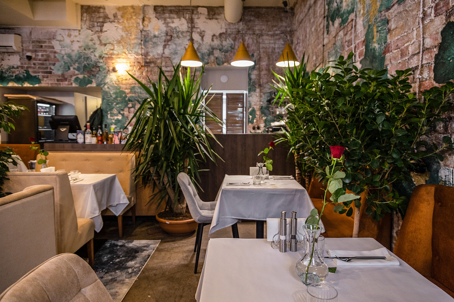 Основной зал