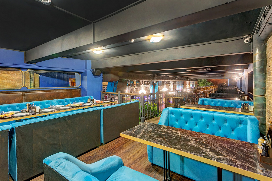 Левый балкон