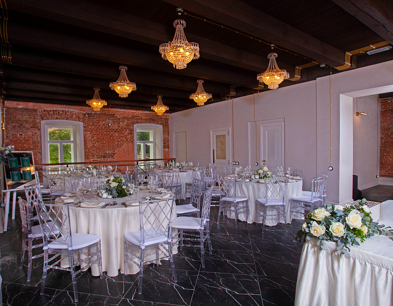 Зал Суворов