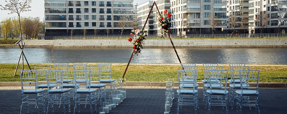 Основной зал