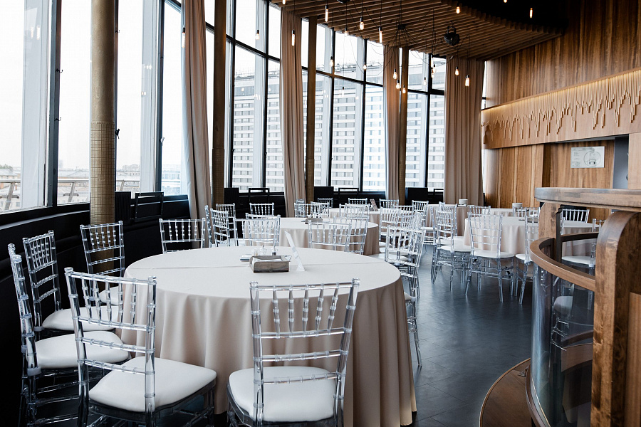 Панорамный ресторан событий ZEPPELIN