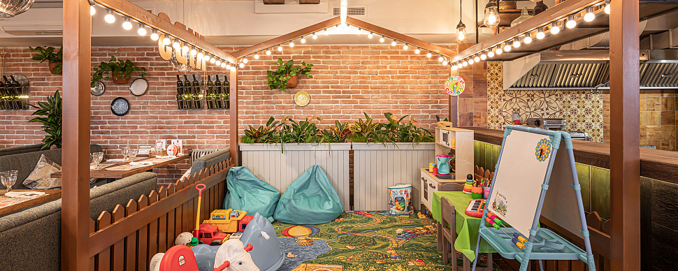 Основной зал