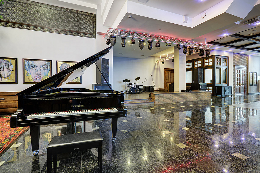 Большой зал