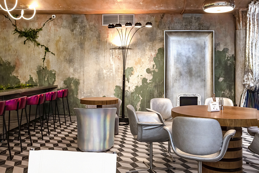 Основной зал