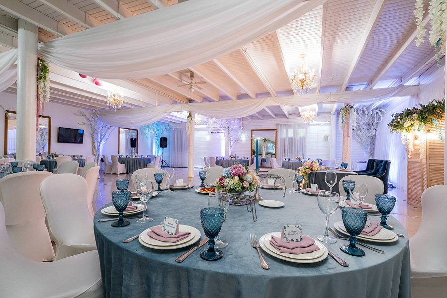 Зеркальный зал