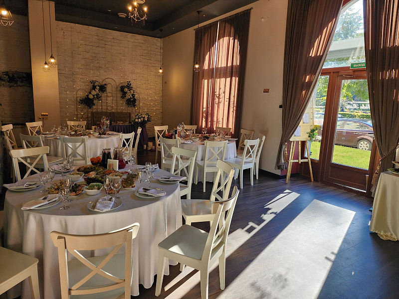 Основной зал