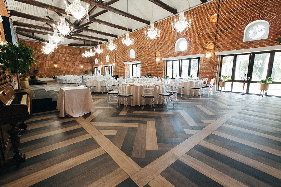 Каретный Двор