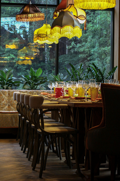 Основной зал