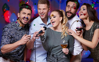 Как мы отметили мой 35-й День рождения в караоке — весело и душевно!