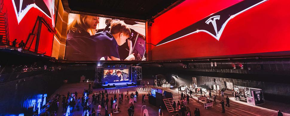 Основной зал