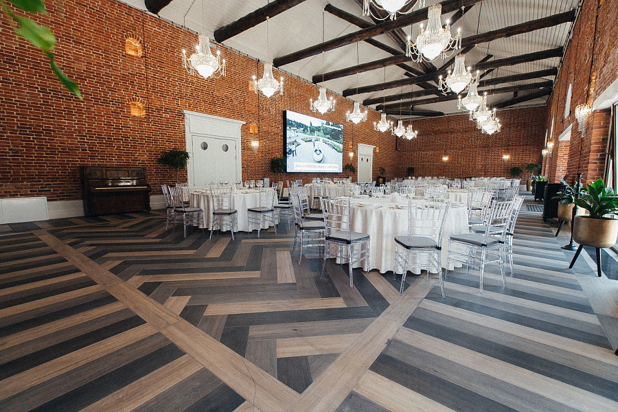 Каретный Двор