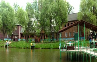 Русская рыбалка. База отдыха