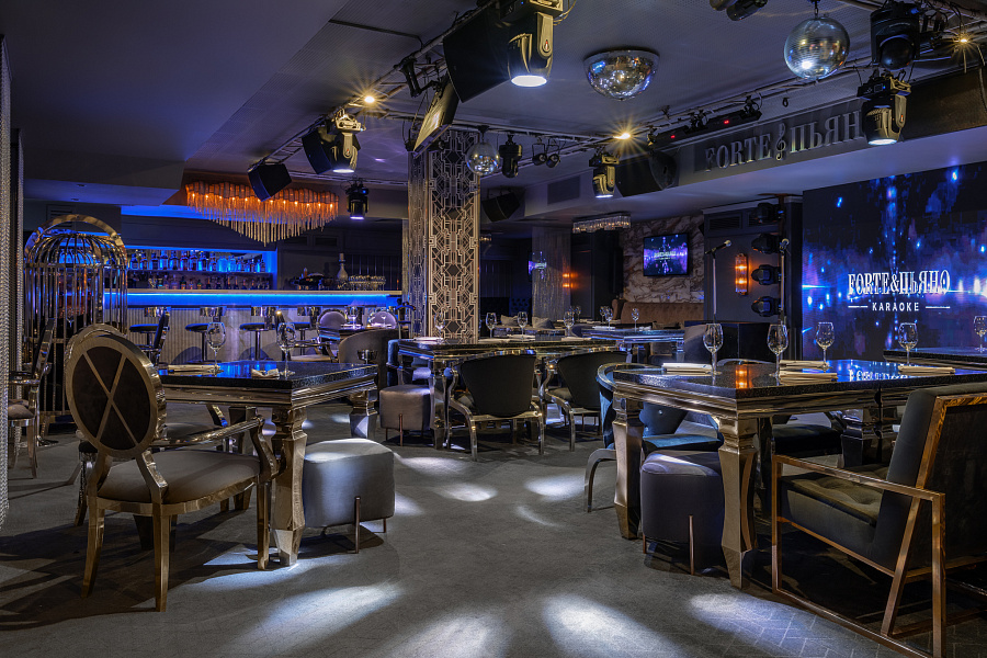 Основной зал