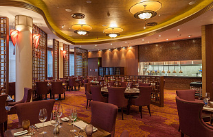 Ренессанс Москва Монарх Центр