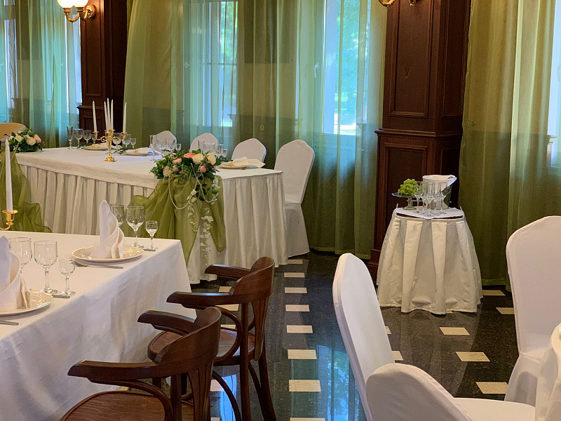 Основной зал