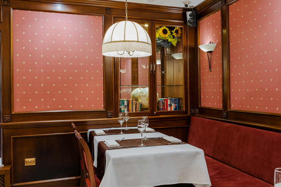 Зал лобби-бар