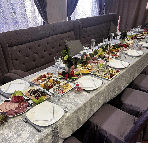 Основной зал