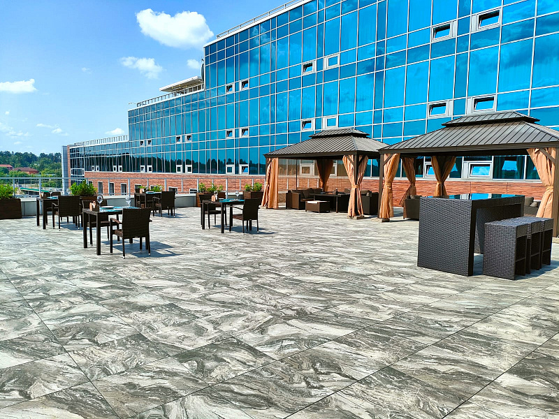 Зал с террасой