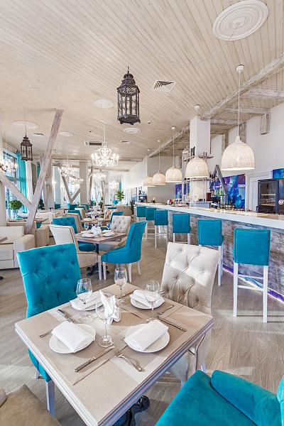 Основной зал