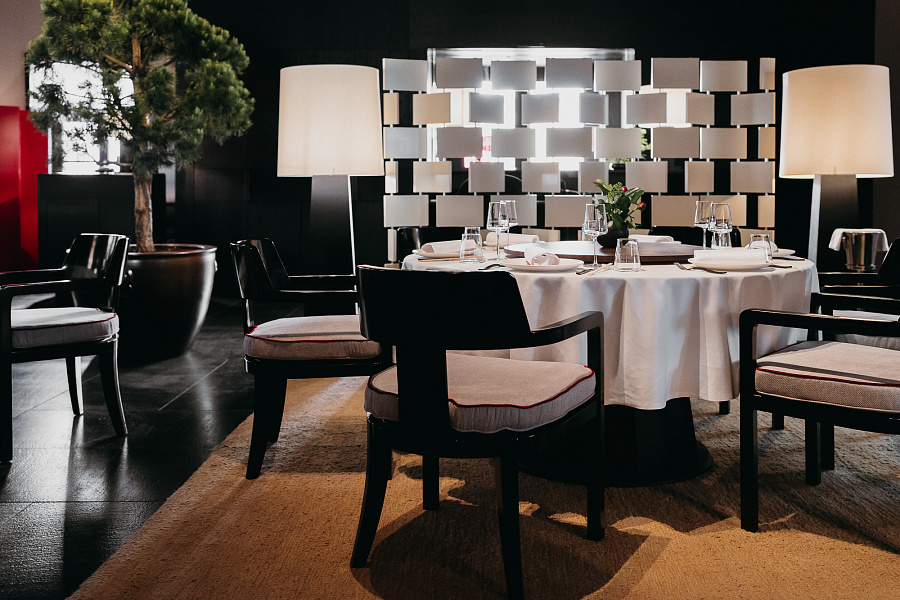 Основной зал