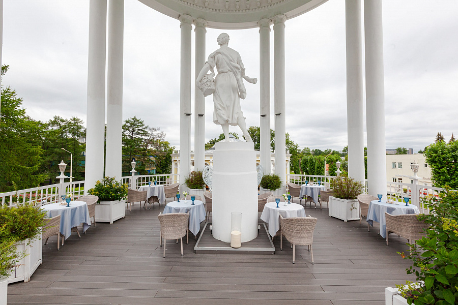 Белоснежная ротонда