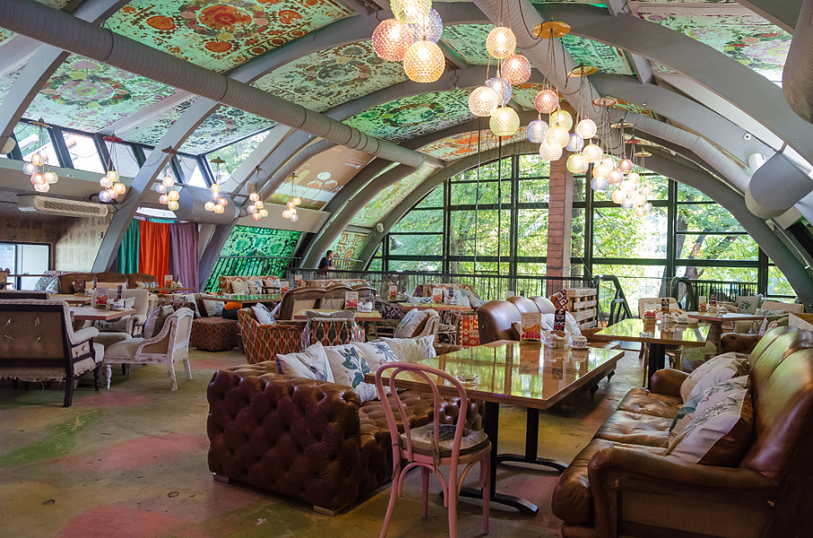 Основной зал