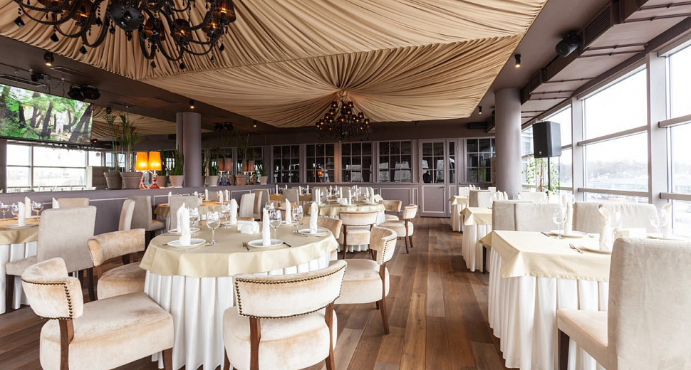 Тапчан на Ленинградском шоссе