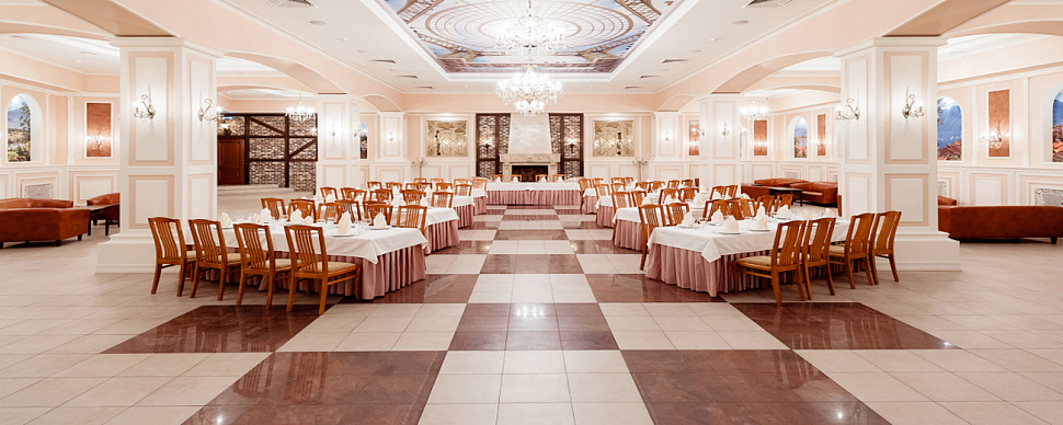 Основной зал