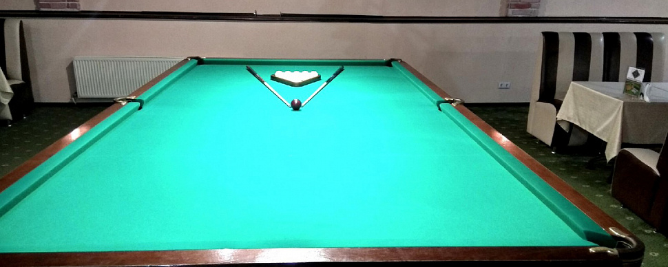 Бильярдный зал