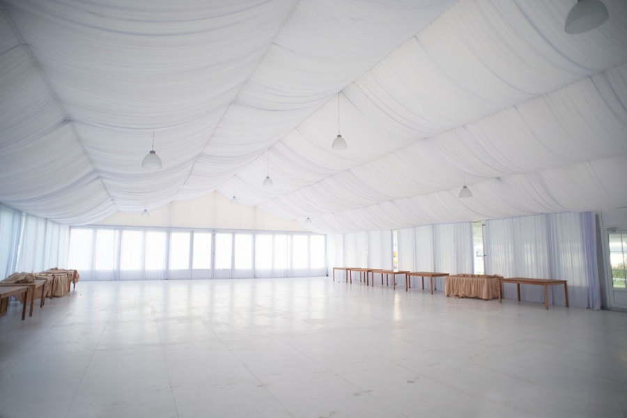 Большой шатер с верандой