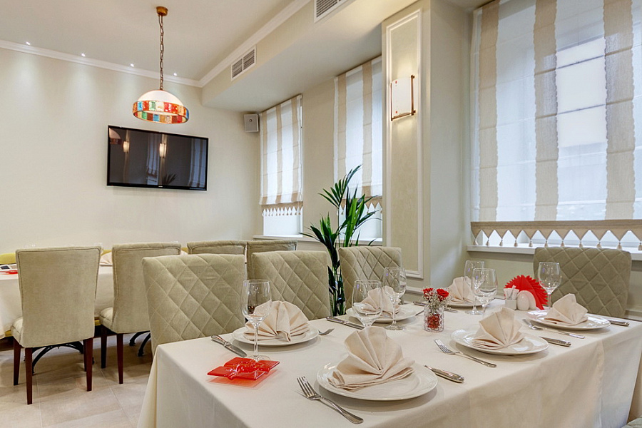 Зал первого этажа