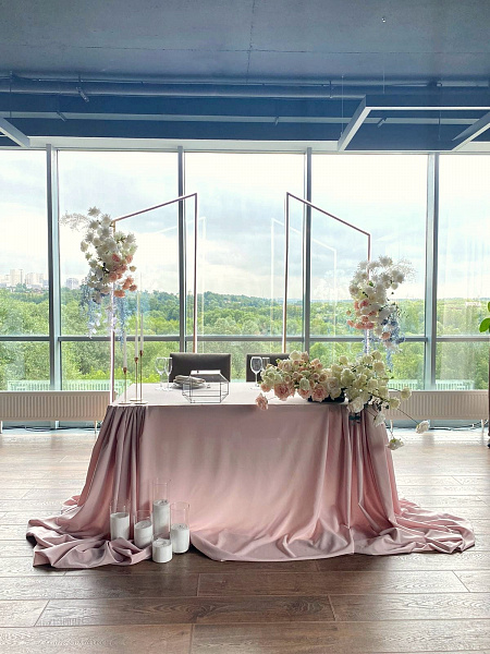 Зал с террасой