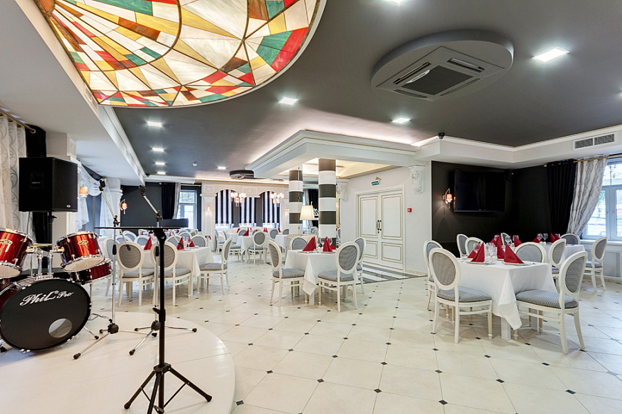 Зал второго этажа