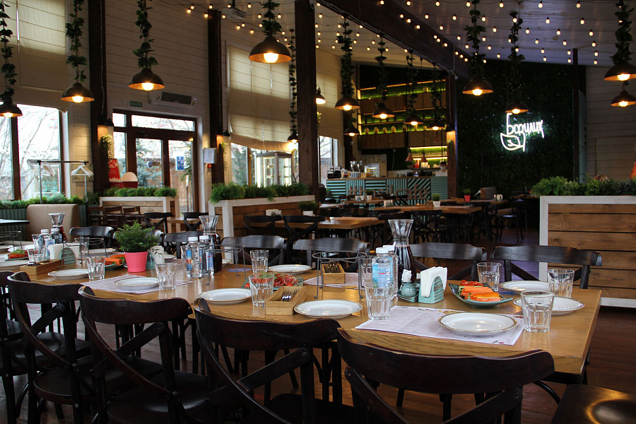 Основной зал