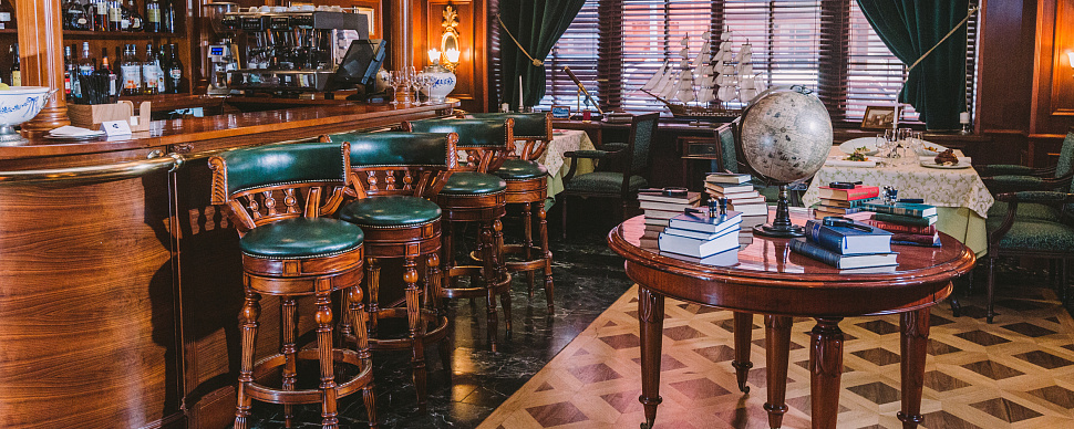 Основной зал