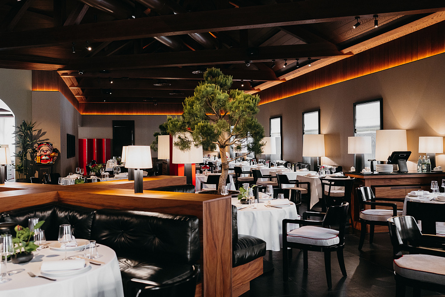 Основной зал