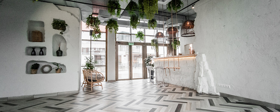 Основной зал