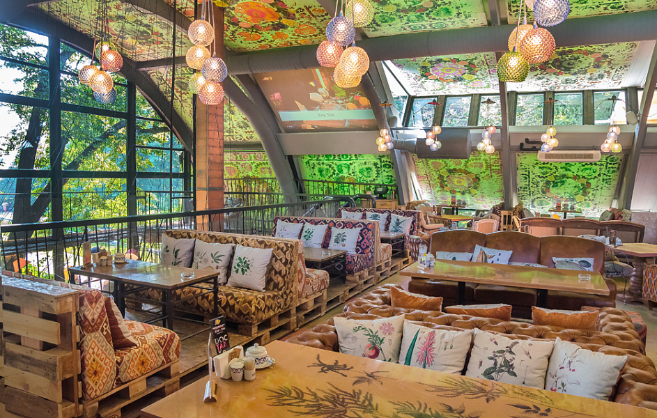 Основной зал