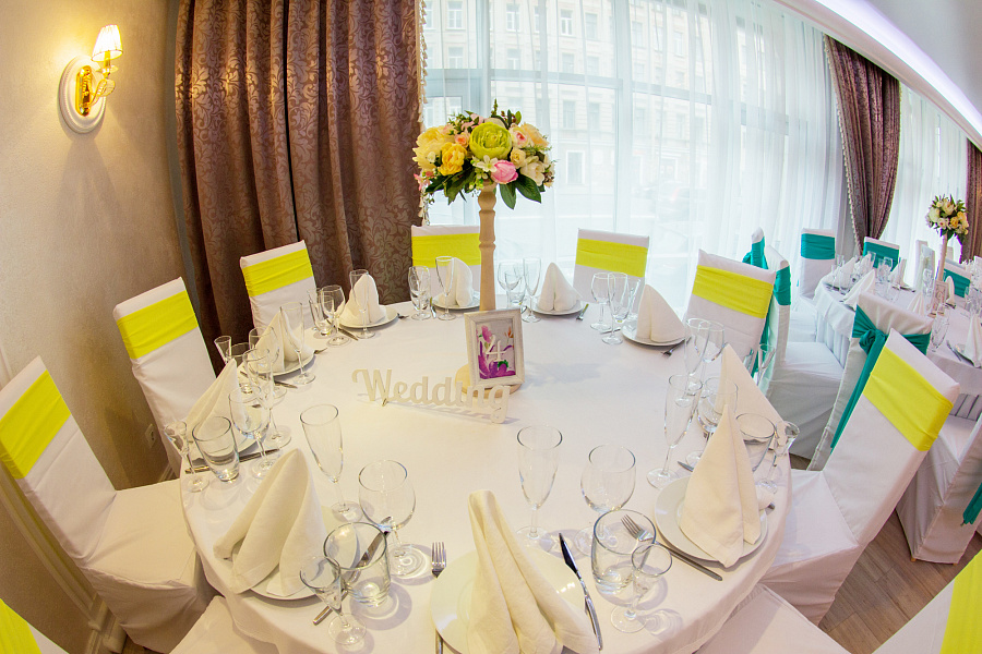 Основной зал