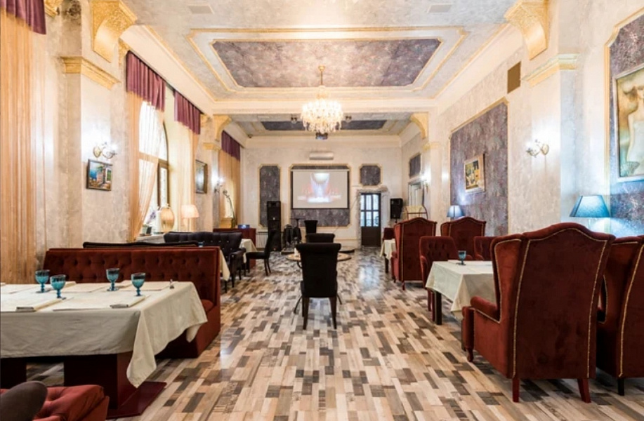 Большой зал