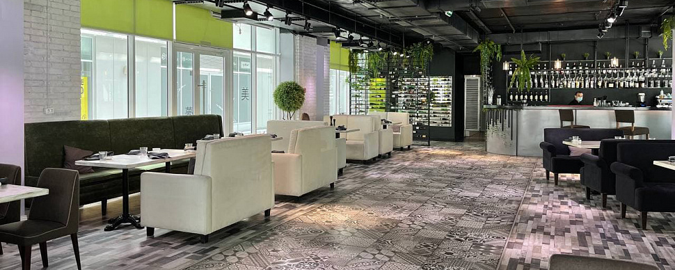 Основной зал