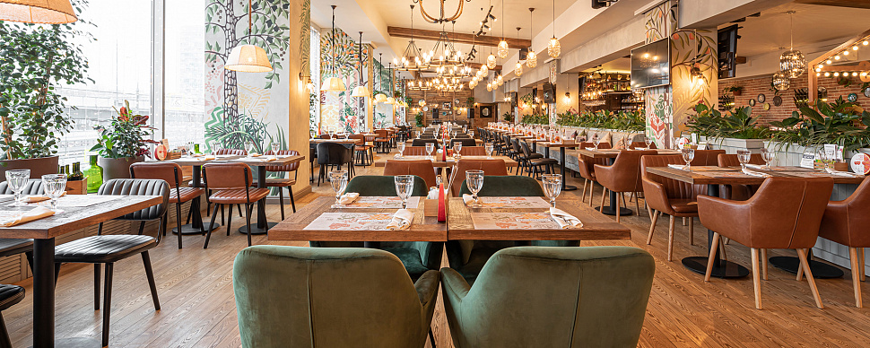 Основной зал