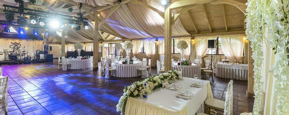 Зал Графский