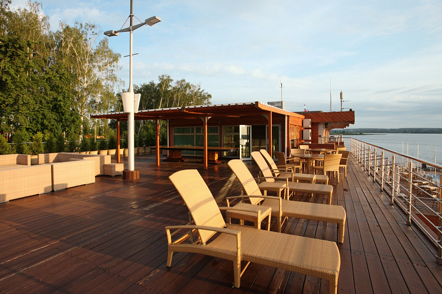 Веранда на второй палубе