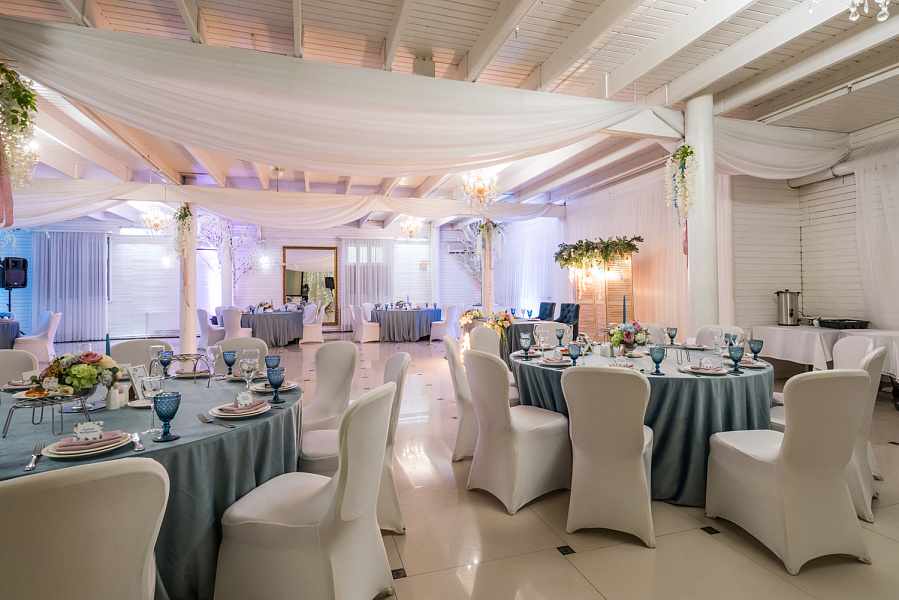 Зеркальный зал