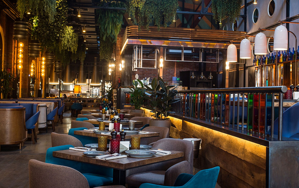 Основной зал