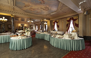 Taleon Imperial Hotel