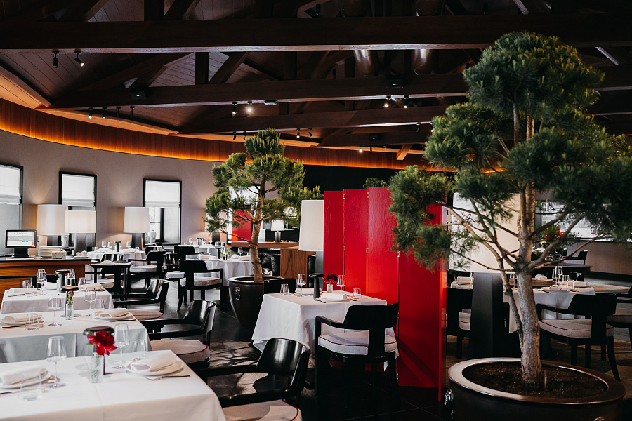 Основной зал