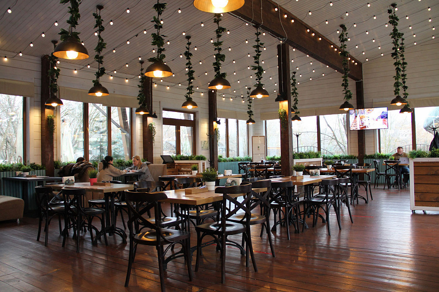 Основной зал