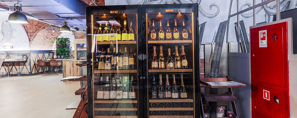 Основной зал